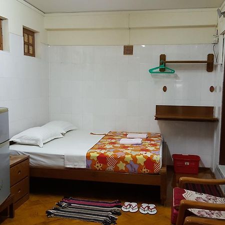 Chan Myae Guesthouse Янгон Экстерьер фото