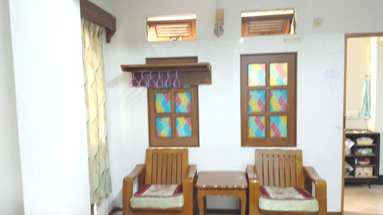 Chan Myae Guesthouse Янгон Экстерьер фото