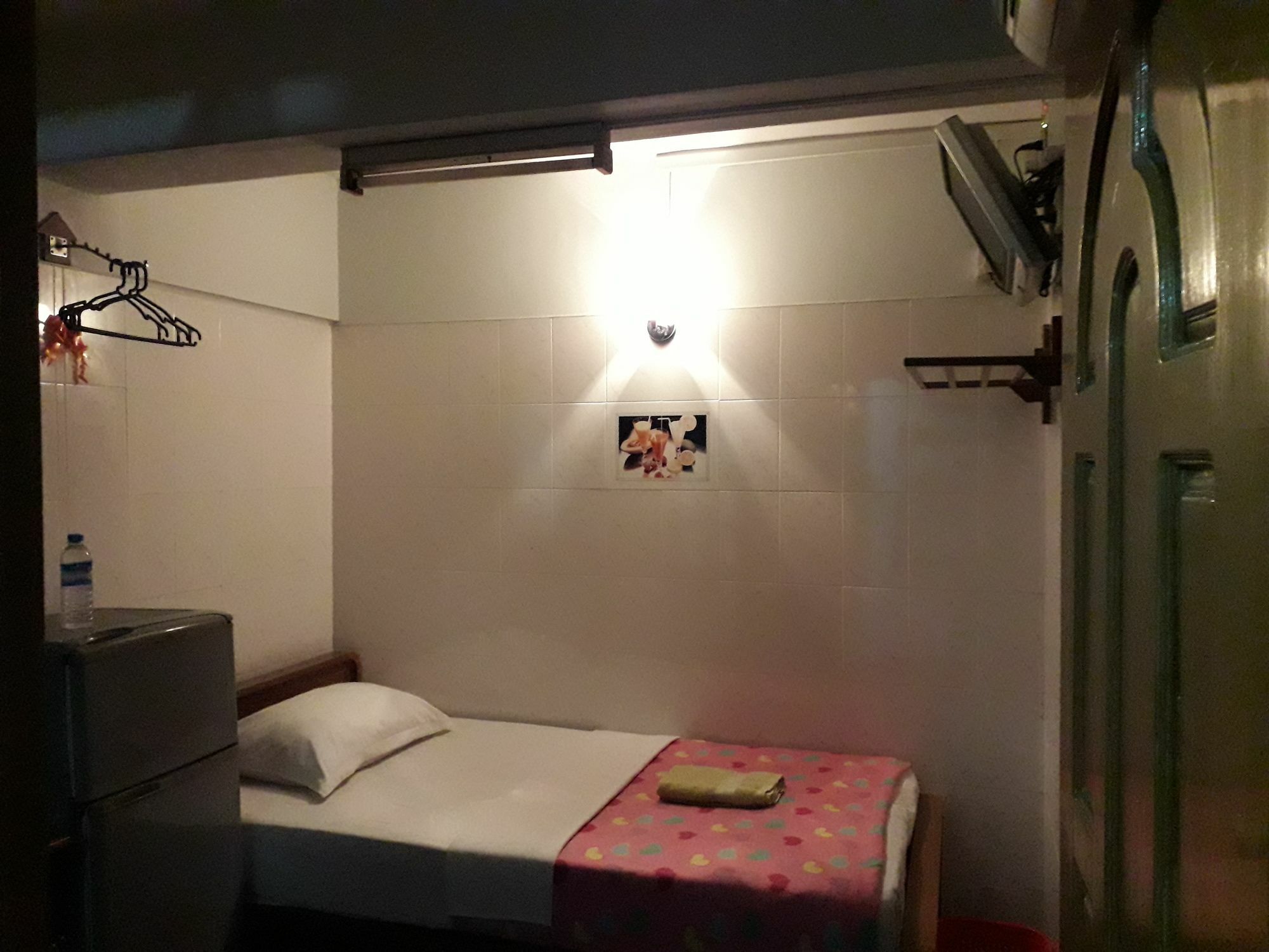 Chan Myae Guesthouse Янгон Экстерьер фото